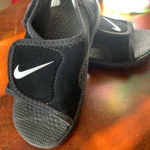 2 pairs of Nike toddler boy sandals